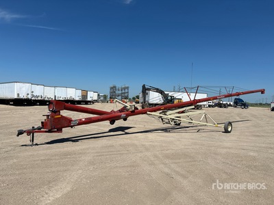 Farm King 10 in x 70 ft Swing Grain Auger