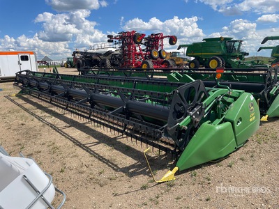 2010 John Deere 635F 35 ft Flex Combine Header