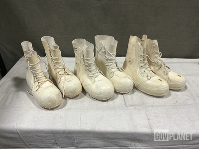 (21) Pairs of Extreme Cold Weather Boots