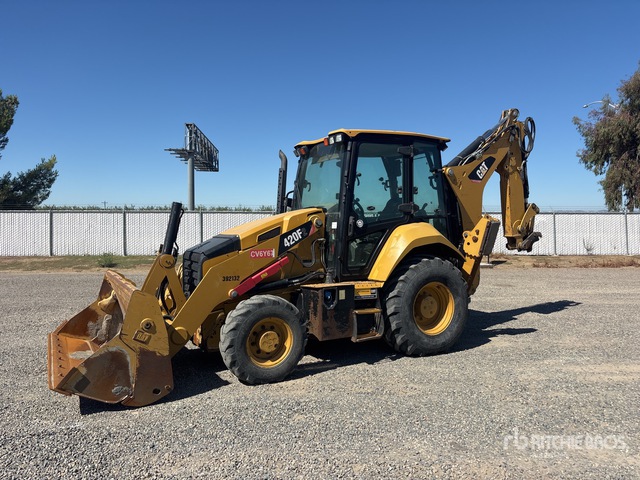 2018 Cat 420F2 4x4 Backhoe Loader