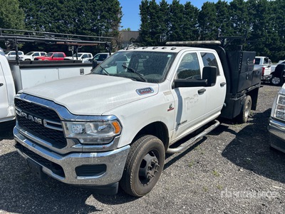 2020 Ram 3500 4x2 Crew Cab Flatbed Truck