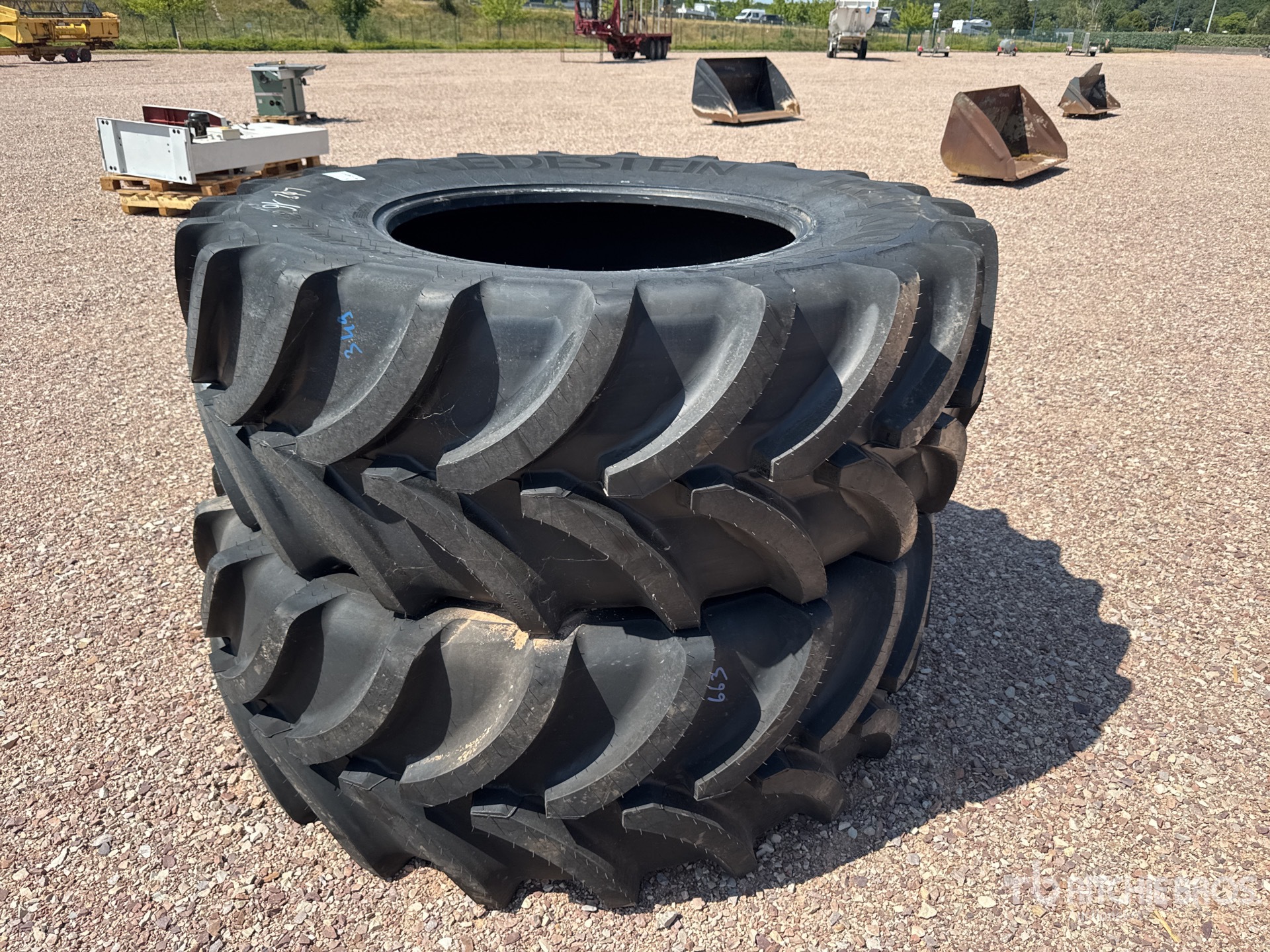 Vredestein 710/70R42 TL173D Qte De Pneus Qty Of Tires