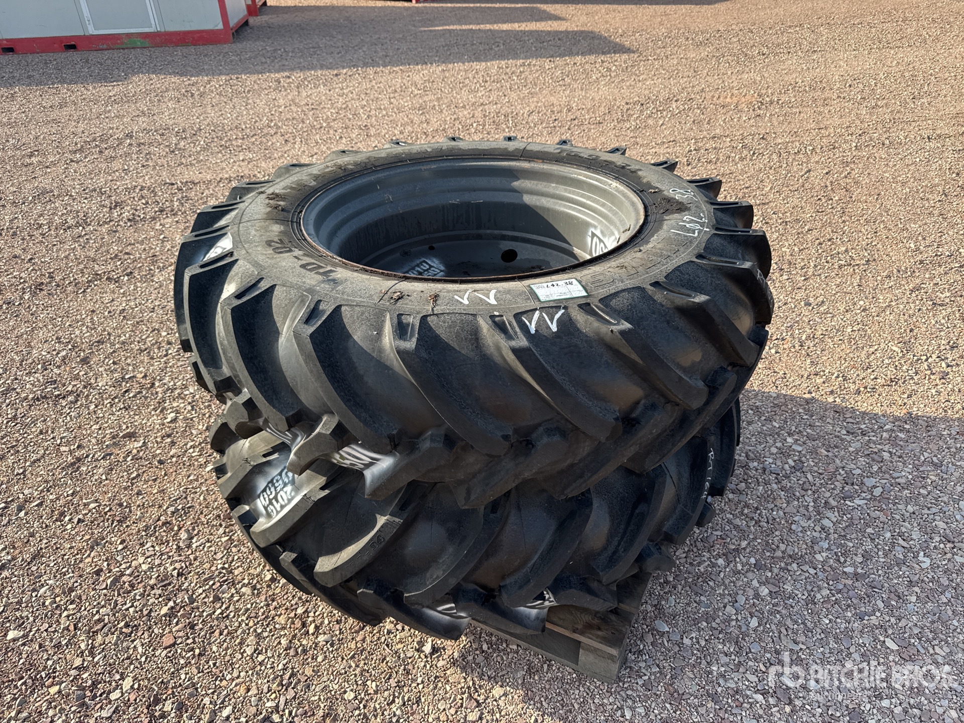 Mitas 16,9 -34 F Qte De 2 Roues Qty Of 2 Wheels