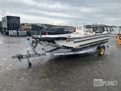 Carolina Skiff 198 Fishing Boat w/Venture Trailers Trailer