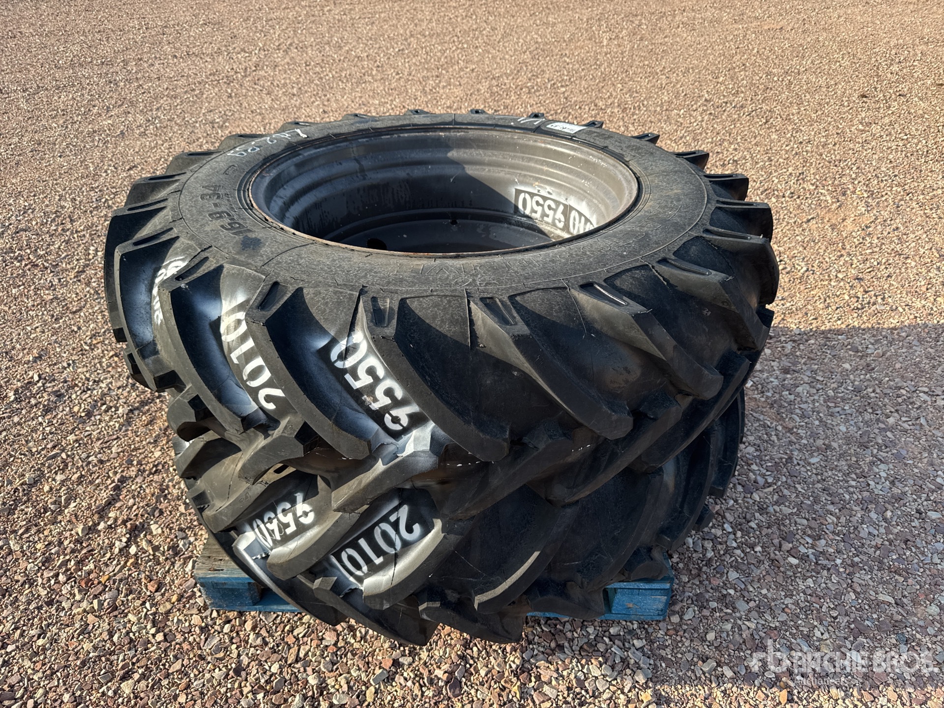 Mitas 18,4 -38 F Qte De 2 Roues Qty Of 2 Wheels