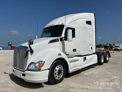 2022 Kenworth T680 6x4 T/A Slaapcabine Trekker
