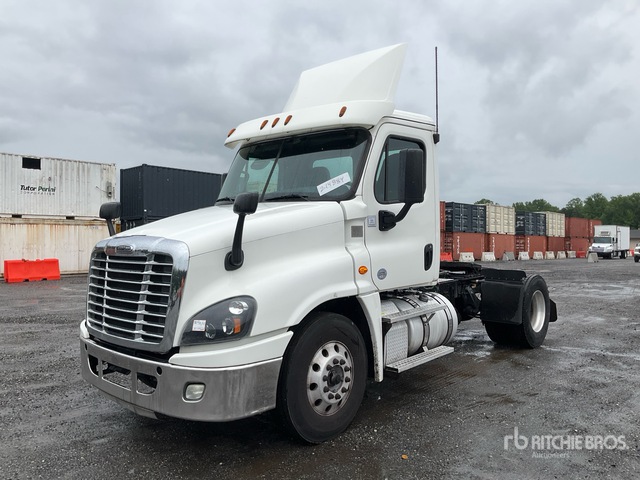 1FUBGDDV7KLKJ7475 2019 photo no. 1