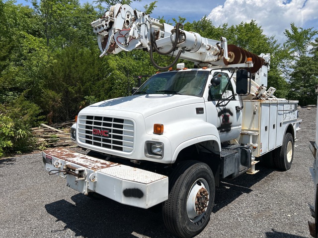 2000 GMC C7500 Digger Derrick Truck