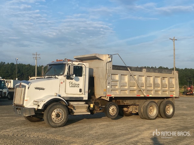 2007 Kenworth T800 8x4 Tri/A Dump Truck