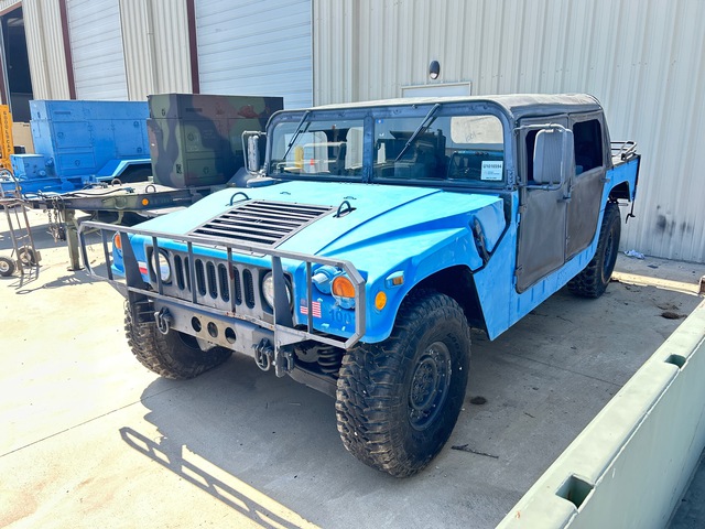 AM General M998 HMMWV 4 Door Soft Top w/Truck Body
