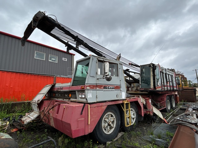 1981 Link-Belt HC218A 100 ton 8x4 Lattice-Boom Truck Crane