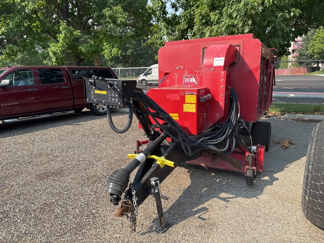 Toro 07053 Versa-Vac Turf Sweeper
