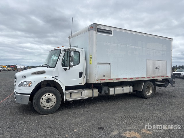 2007 Freightliner M2 106 4x2 Service Truck