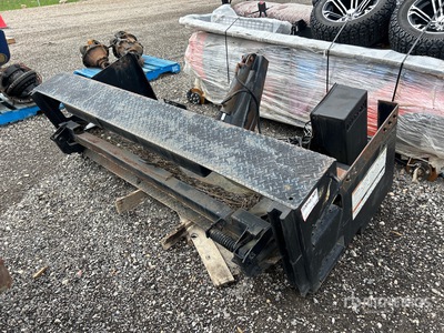 Maxon Liftgate