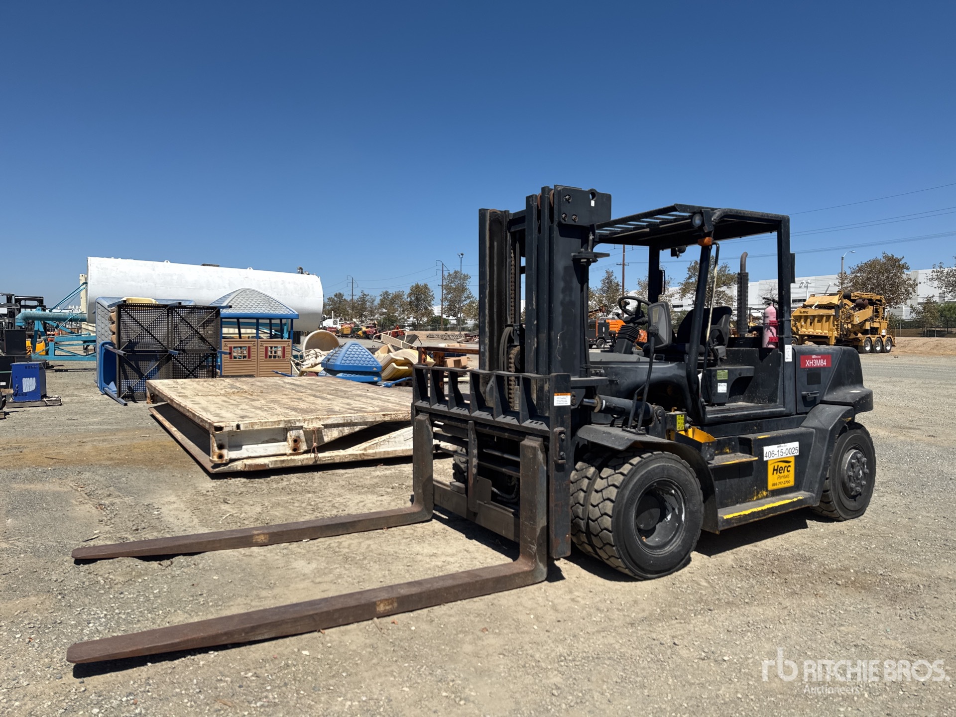 2012 Hyundai 70D-7E Pneumatic Tire Forklift (Inoperable)