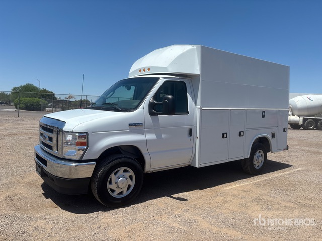 2024 Ford E-350 4x2 Utility Truck