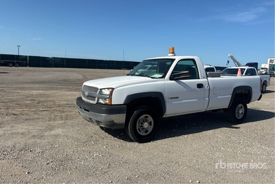 2004 Chevrolet Silverado 2500 HD 4x2 Pickup