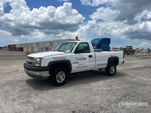 2004 Chevrolet Silverado 2500HD 4x2 Pickup
