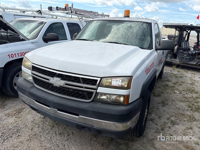 2006 Chevrolet Silverado 2500HD 4x2 Pickup
