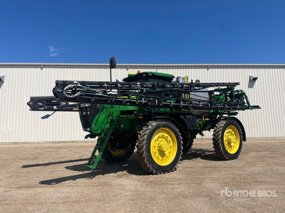 2019 John Deere R4045 133 ft 4x4 High Clearance Self-Propelled Sprayer
