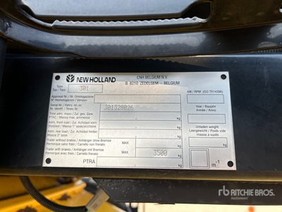 2003 New Holland CX840 Combine Harvester