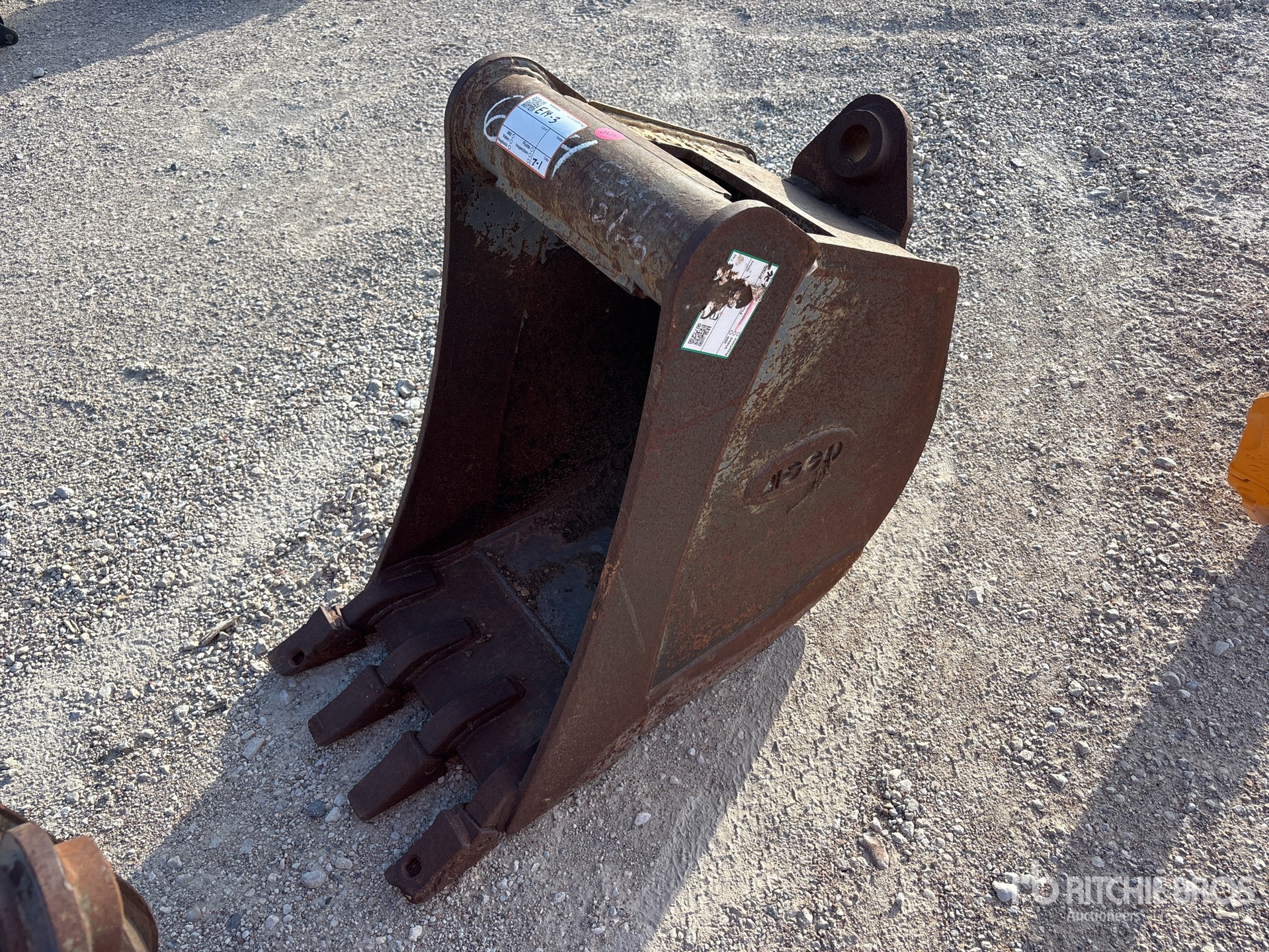 18 in Q/C Digging Backhoe Rear Bucket