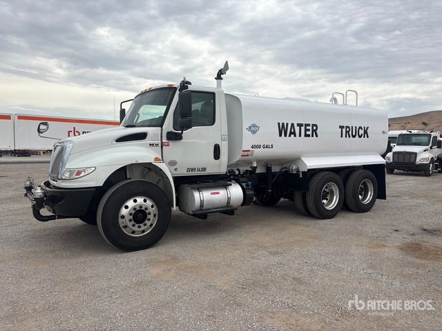 2020 International MV607 4000 gal 6x4 Water Truck