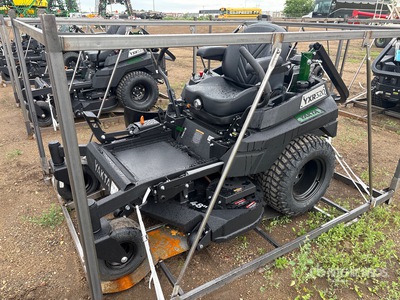 Yakta YXR320 Zero-Turn Cortacéspedes (Unused)