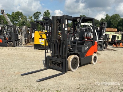 Doosan G25N-7 4600 lb Cushion Tire 5,000 lb LPG Pneumatic Tire Forklift