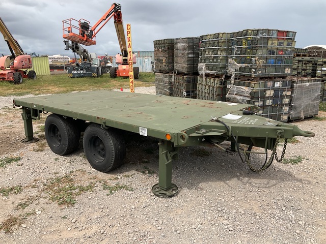 M1061A1 T/A Flatbed Trailer