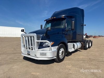 2018 International LT625 6x4 تراكتور شاحنة كابينة النوم (ثنائية المحور)