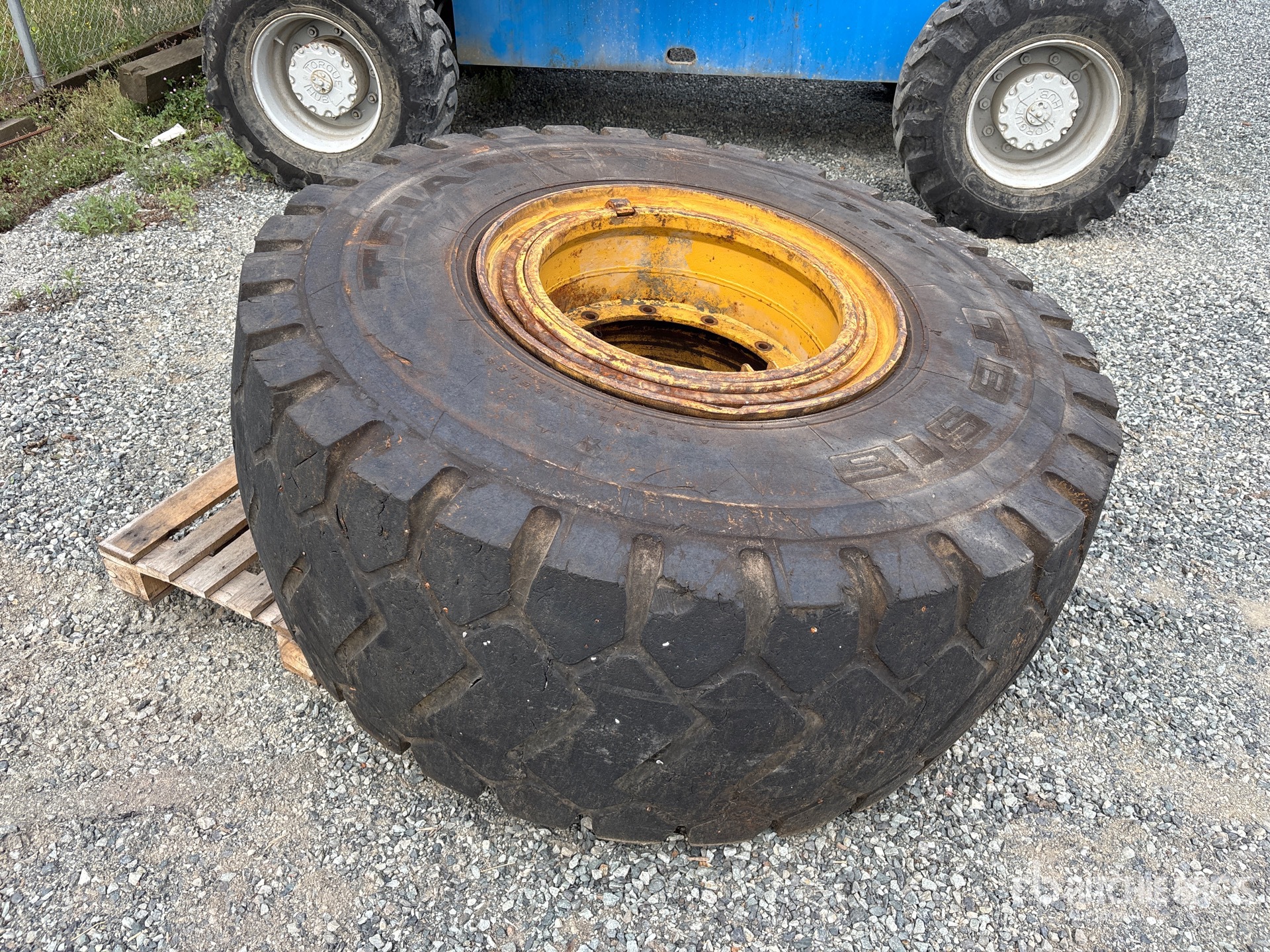 Triangle 23.5x25 Tires