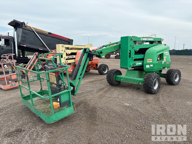 Articulating Boom Lifts