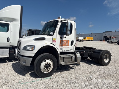 2017 Freightliner M2 106 4x2 Cabeza Tractora Cabina Corta