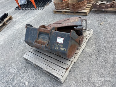 Quantity of (2) Pallets of Cleanup دلو حفارة