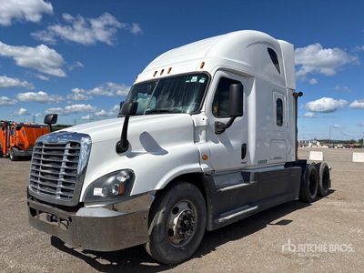 2016 Freightliner Cascadia 125 6x4 T/A Sleeper Truck Tractor