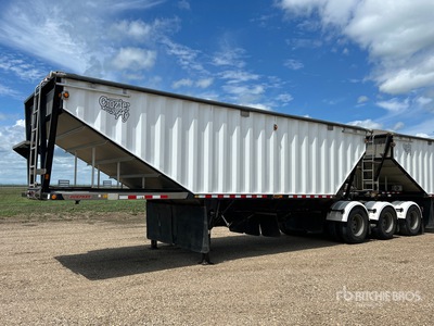 2019 Doepker B-Train Lead Remolque de granos
