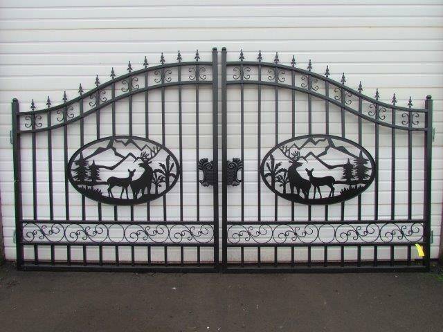 Greatbear Wrought Iron Driveway Gate (Unused)