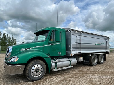 2006 Freightliner 6x4 Grain Truck