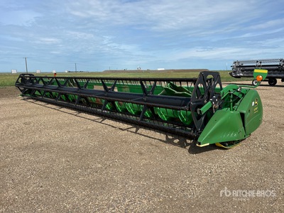 John Deere 635F 35 ft Flex Combine Header