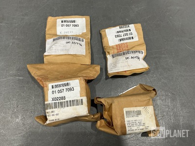 (17) Roanwell 222-921-001-661 Microphone Adapters
