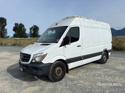2015 Mercedes-Benz Sprinter 2500 4x2 Gekoelde Vrachtwagen