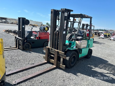 1996 Mitsubishi FG30 5800 lb Pneumatic Tire Gabelstapler