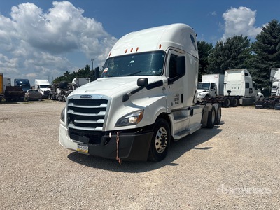 2019 Freightliner Cascadia 126 6x4 T/A Sleeper Truck Tractor