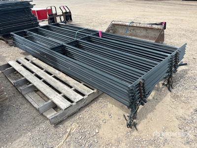 Quantity of (9) 11 ft 8 in Livestock Panel
