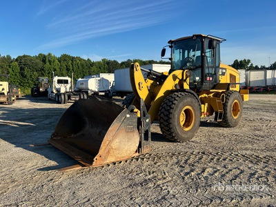 2013 Cat 930K Pala gommata