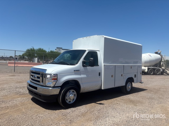 2024 Ford E-350 4x2 Utility Truck