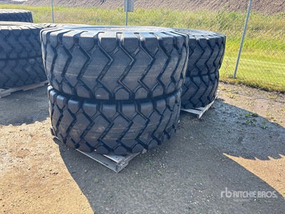 Quantity of (4) Maverick 23.5x25 E3/L3 Pneumatici (Unused)