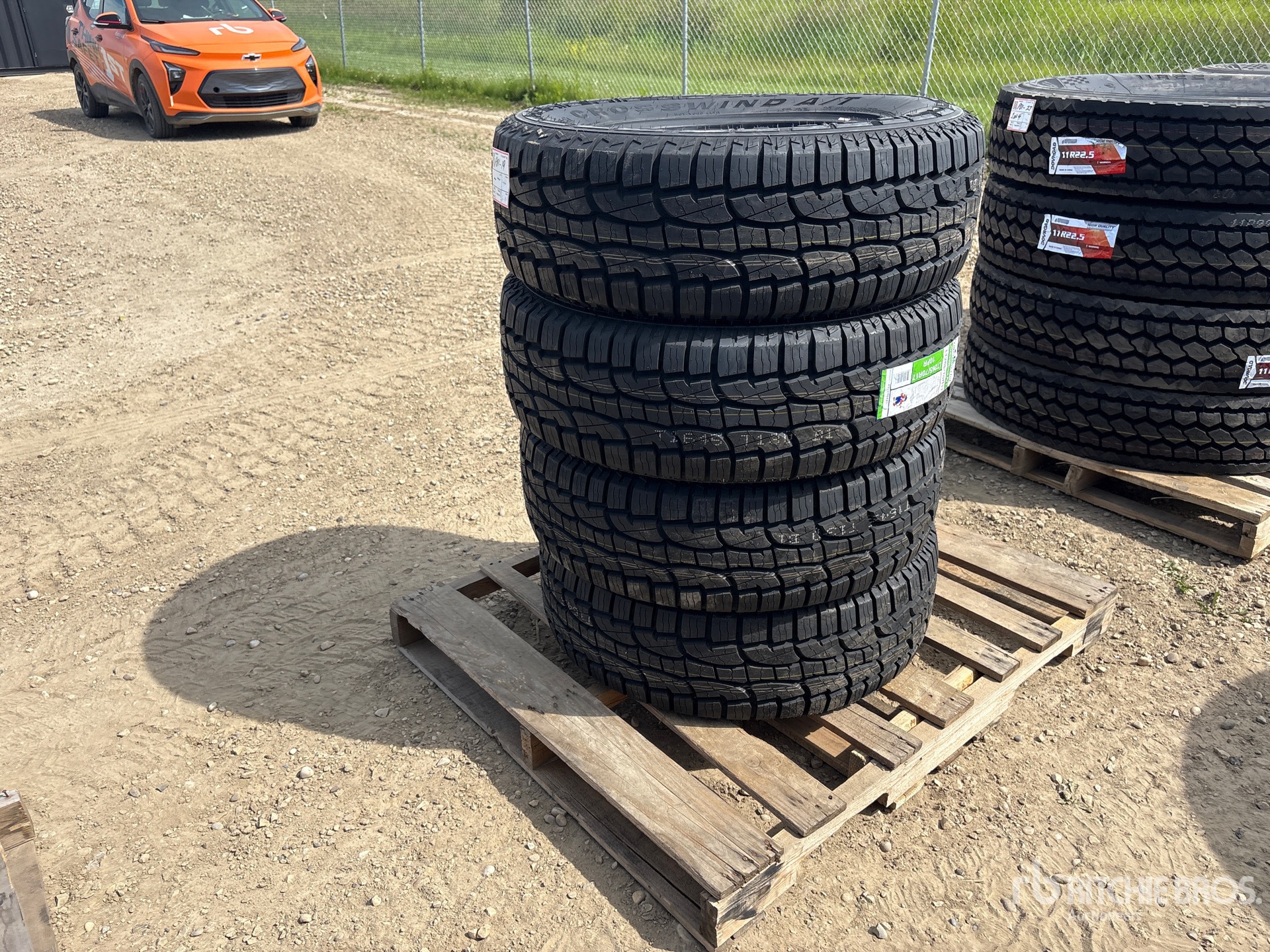 Quantity of (4) Linglong LT265/70R17 Tires (Unused)