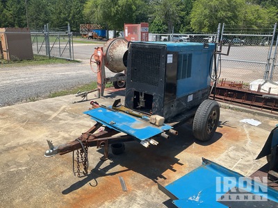 2003 Miller Big Blue 302 400 A Mobile Stick Engine Driven Welder (Inoperable)